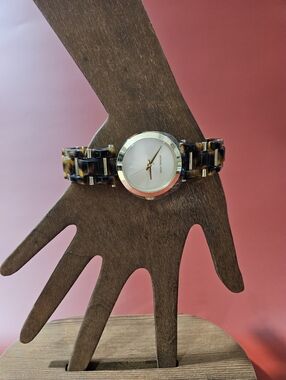 Michael Kors Delray Tortoise Acetate Watch. New. Needs Battery